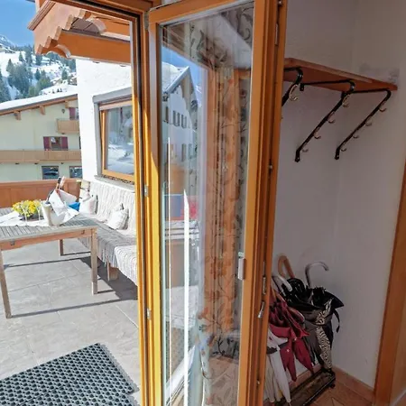 Oda ve Kahvaltı Haus Schrofenstein