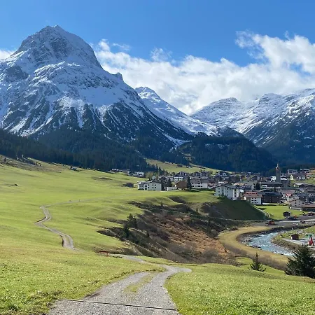 Haus Schrofenstein Oda ve Kahvaltı 3*